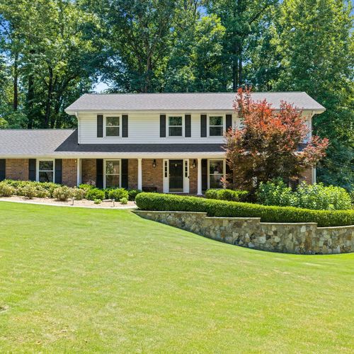 3881 Allsborough Dr., Tucker, GA 30084