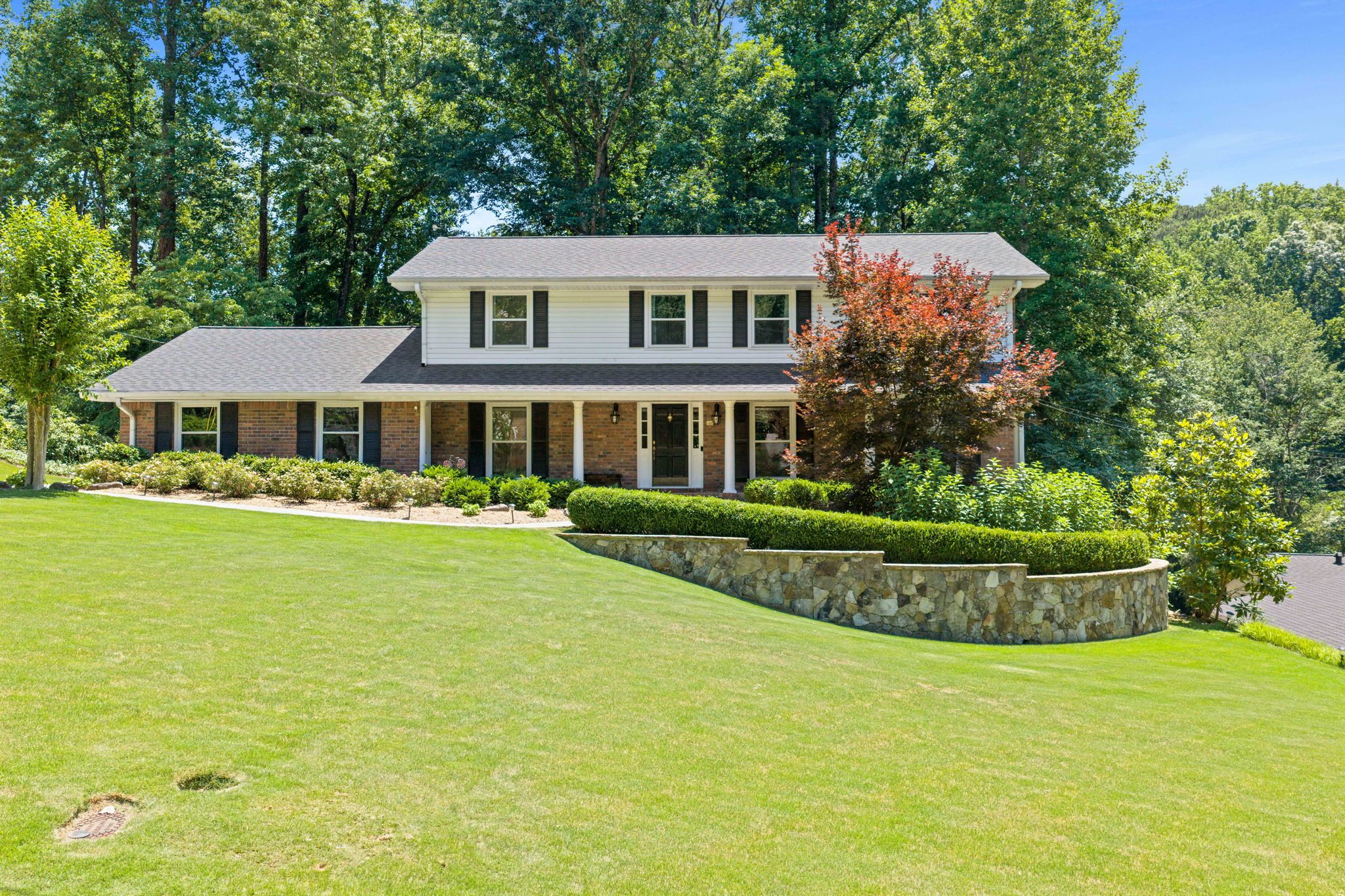top selling Atlanta listing agent, best Atlanta realtor, homes for sale in Tucker, find the best Atlanta real estate agent near me