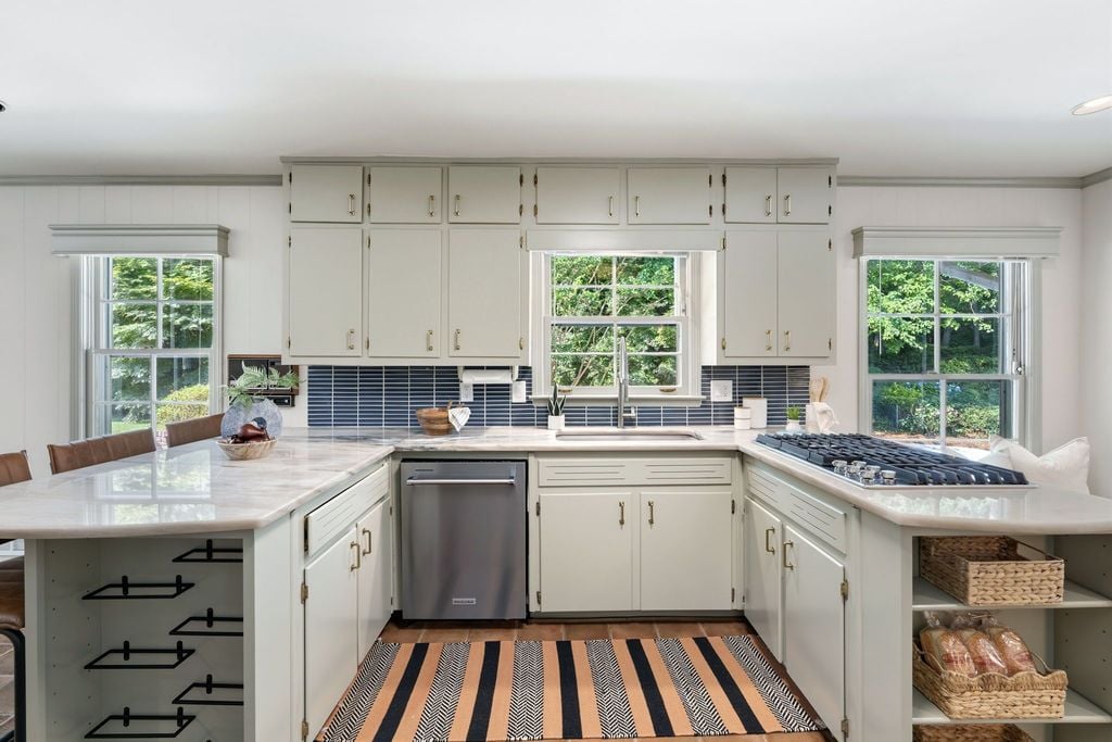 top selling Atlanta listing agent, ranch homes for sale in Atlanta, best neighborhoods in Atlanta, best Atlanta realtor, unique home specialist