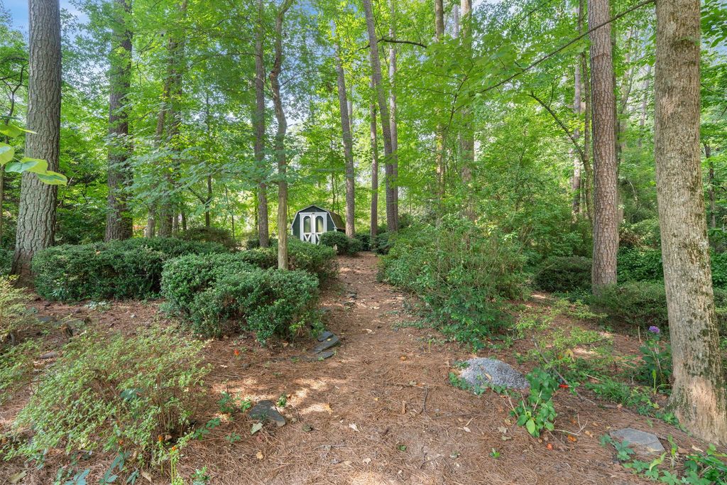 top selling Atlanta listing agent, ranch homes for sale in Atlanta, best neighborhoods in Atlanta, best Atlanta realtor, unique home specialist