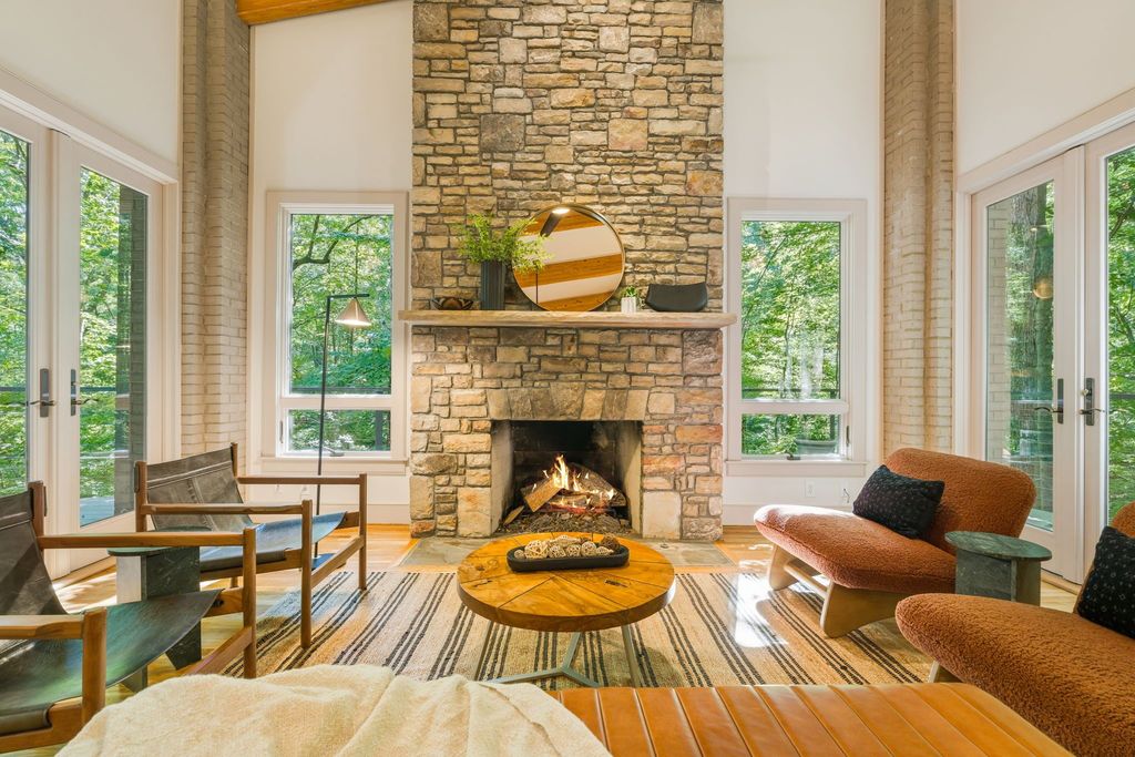 #contemporaryhomes, #uniquehomes, homes for sale in Mableton, Contemporary homes for sale in Mableton, Top selling Atlanta Listing agent, best realtor for unique homes, #coolestAtlantahomes