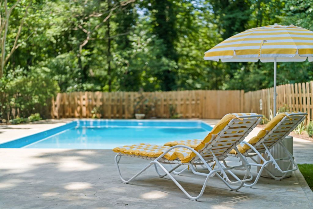 #modernhomes, #atlantaMidCenturyhomes, top selling Atlanta listing agent