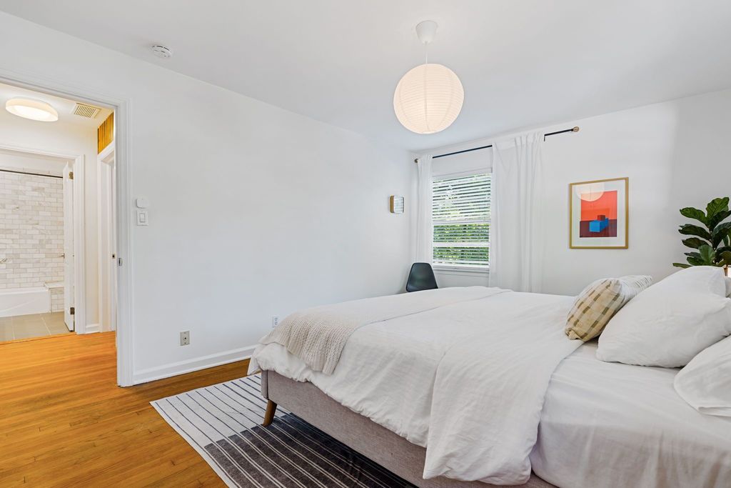 #contemporaryhomes, best Atlanta listing agent, #modernhomes, #uniquehomesatlanta