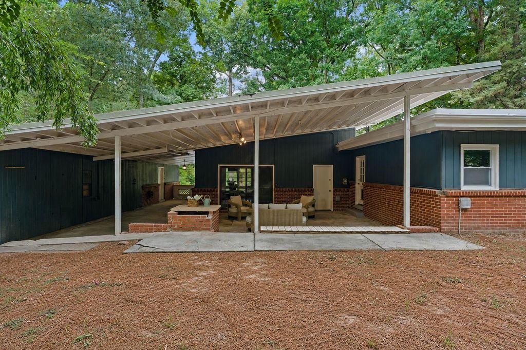 #midcenturymodernatlanta, #atlantaMidCenturymodernhomes,  top selling Atlanta listing agent, unique home specialist, best Atlanta realtor