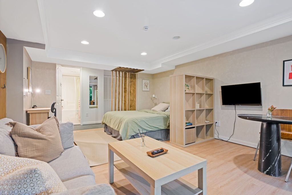 #contemporaryhomes, best Atlanta listing agent, #modernhomes, #uniquehomesatlanta