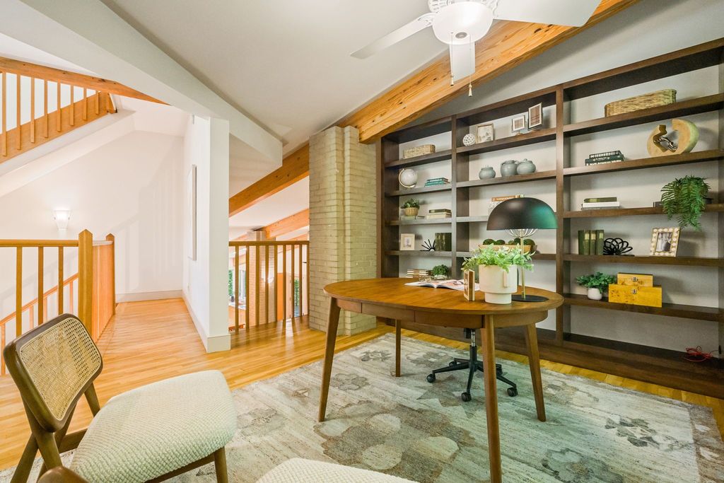 #contemppratyhomes, homes for sale in Mableton, contemporary homes for sale in Mableton, #uniquehomes, best realtor for unique homes