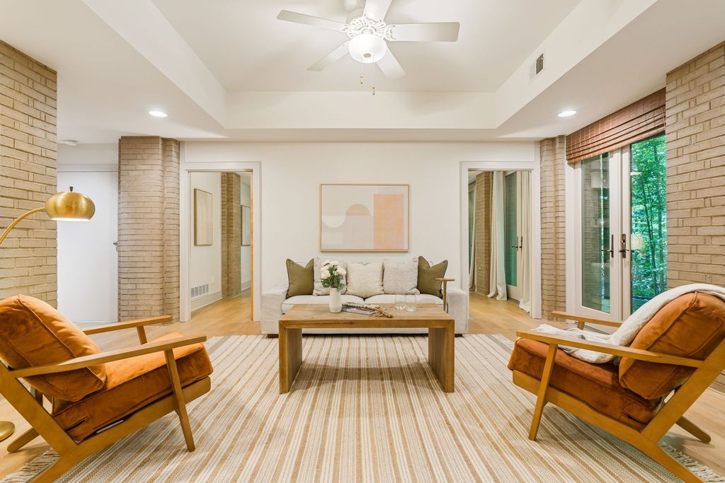 #contemppratyhomes, homes for sale in Mableton, contemporary homes for sale in Mableton, #uniquehomes, best realtor for unique homes