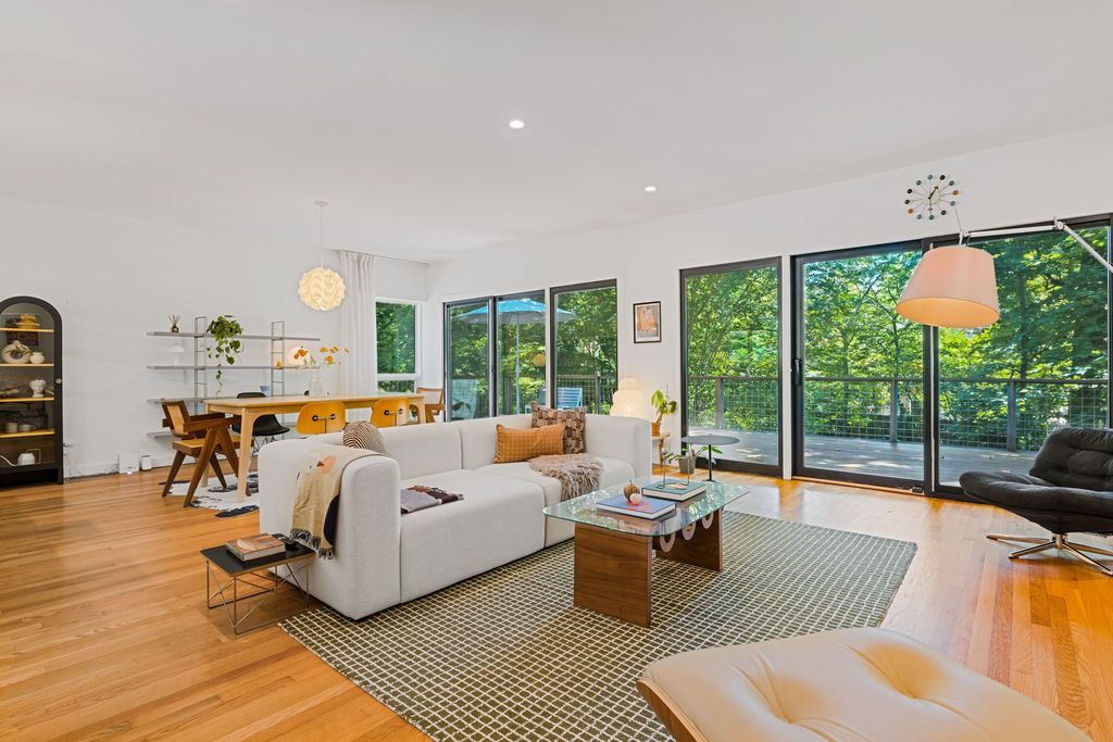 #contemporaryhomes, best Atlanta listing agent, #modernhomes, #uniquehomesatlanta