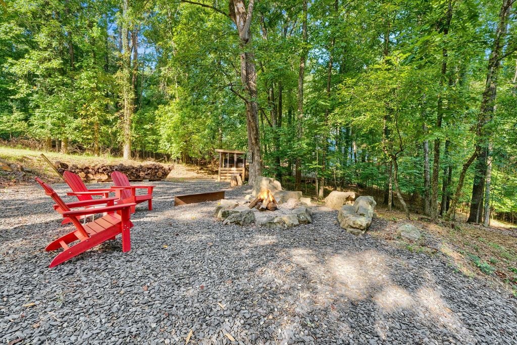 #midcenturymodernatlanta, #atlantaMidCenturymodern, best metro Atlanta realtor for unique homes, mid-century homes in Kennesaw