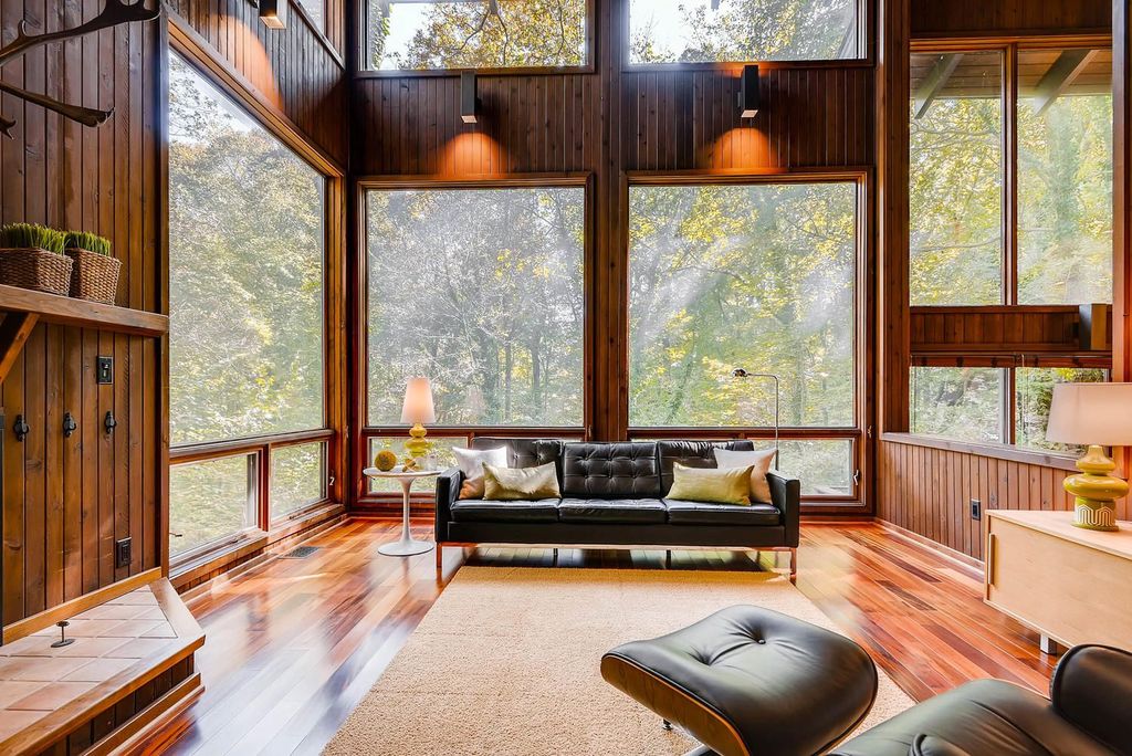 #midcenturymodernhomes, #atlantaMidCenturymodern, #uniquehomes, best realtor for MCM homes, top selling Atlanta real estate agent, best unique home specialist, sell your home for more