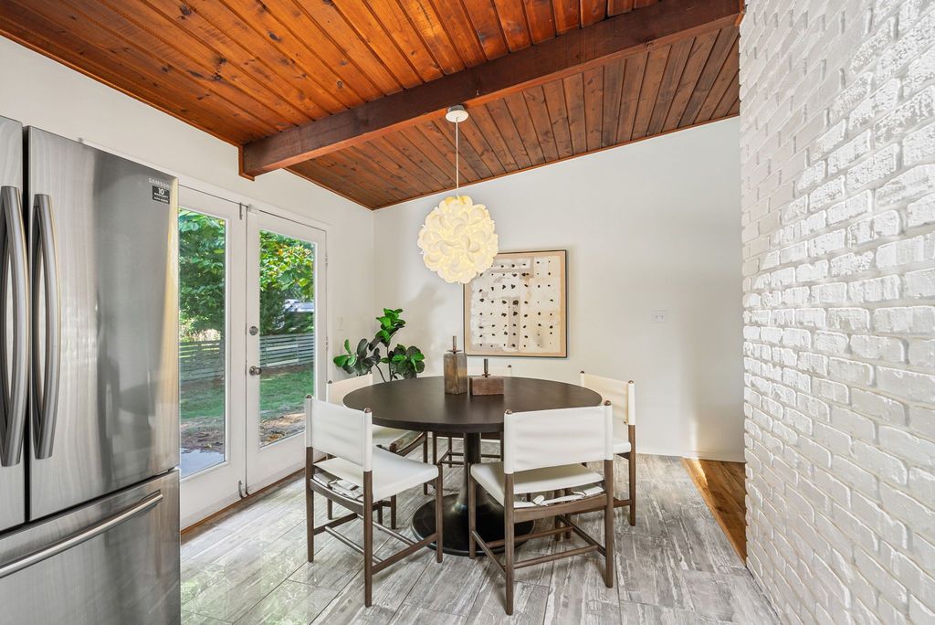 #northcrest, #midcenturymodern, #modernhomes, best realtor for unique homes