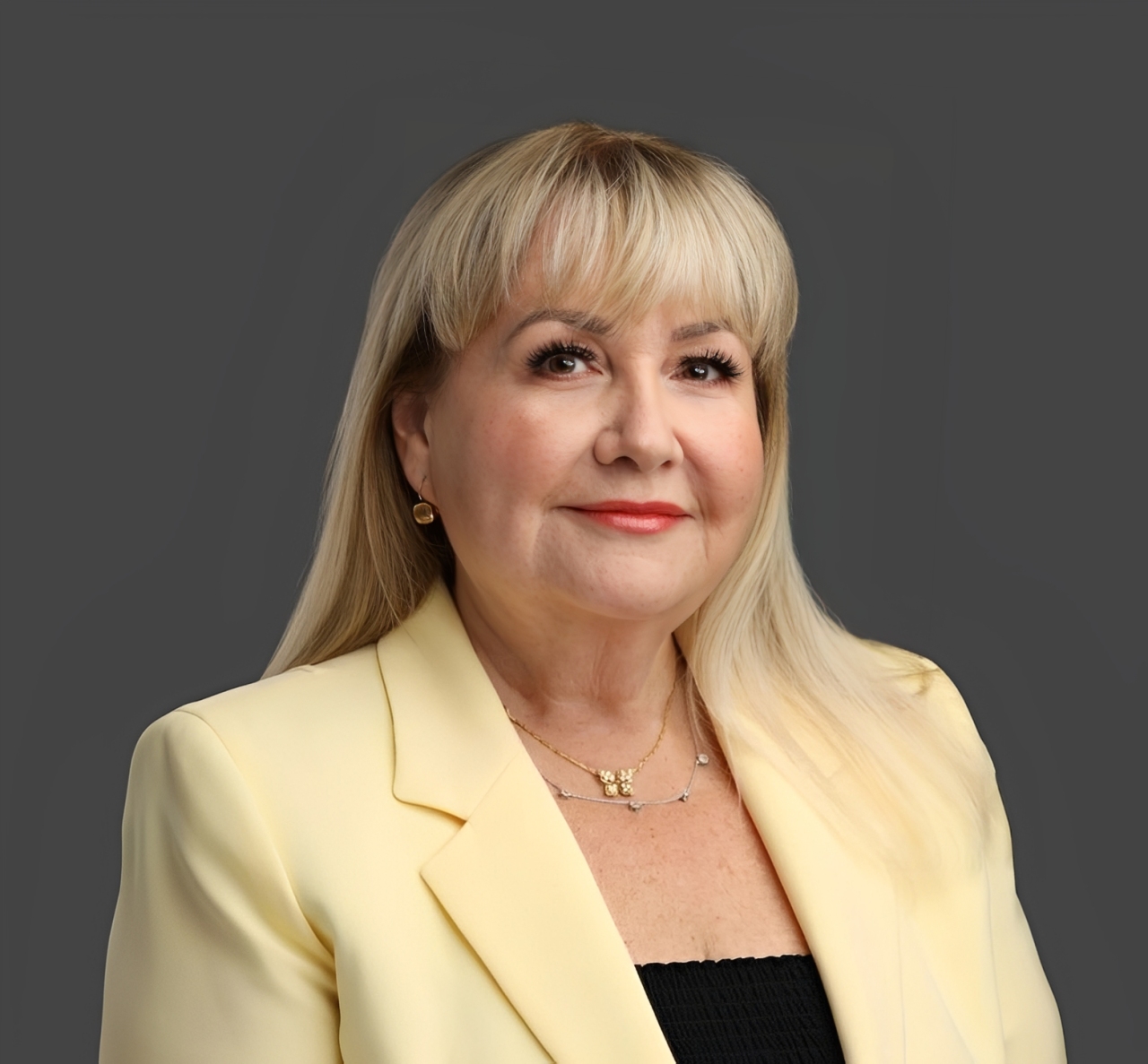 Irina Podolsky Headshot