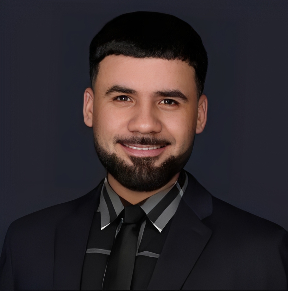 Joshua Nieves Headshot