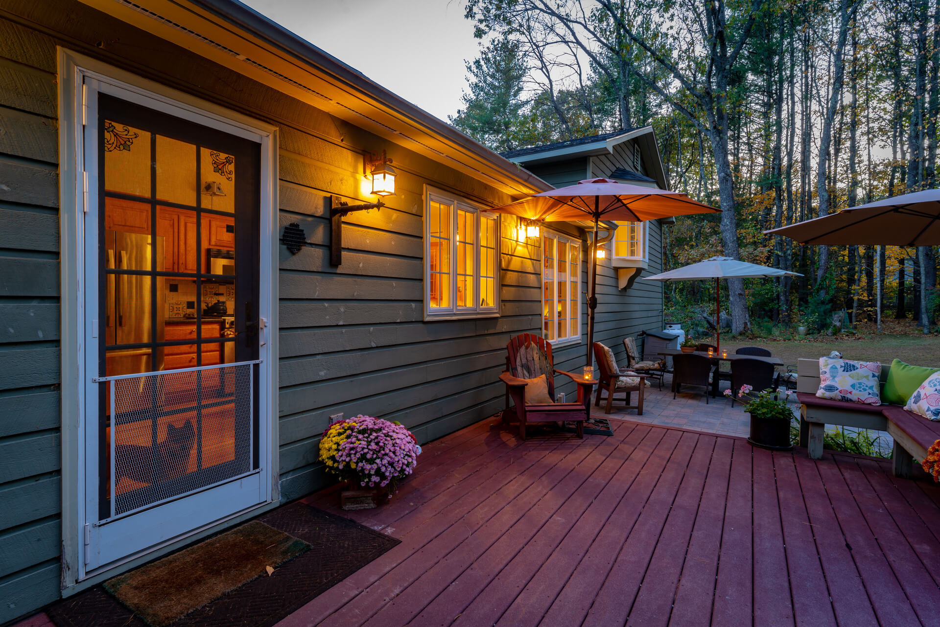 evening-deck-with-seating-nh