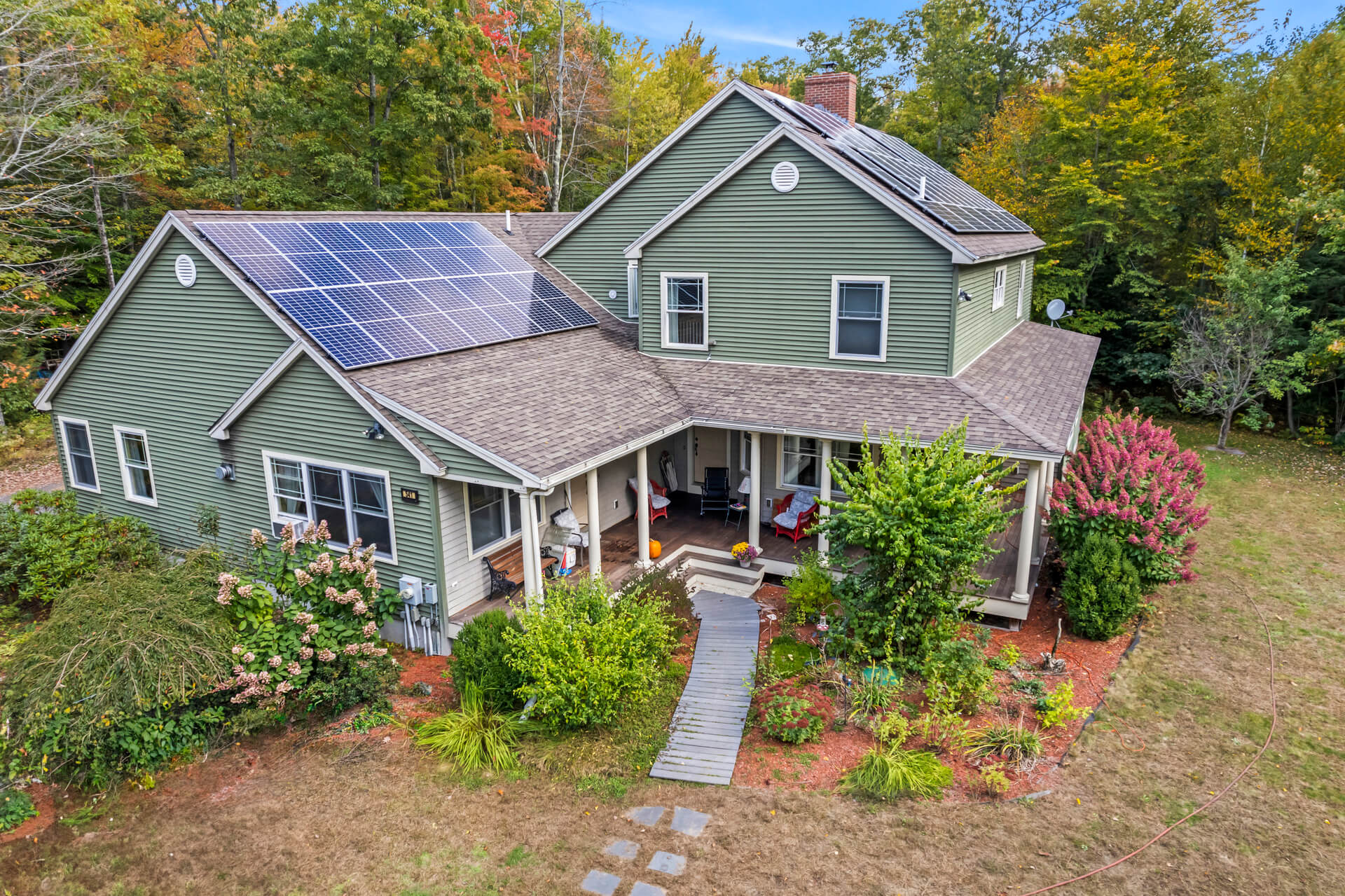 green-home-solar-panels-nh