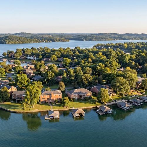 The Best Waterfront Communities on Old Hickory Lake in Hendersonville TN