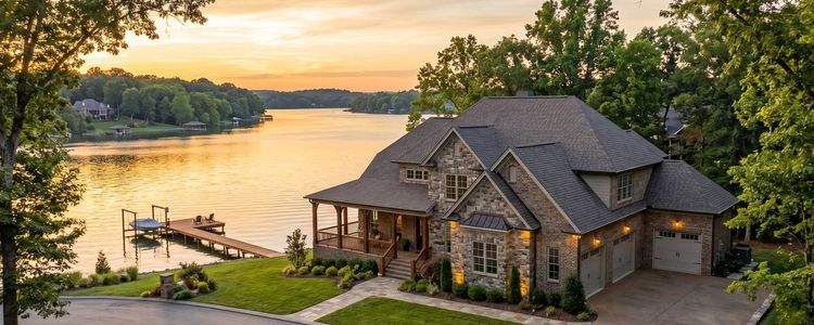 Who Is Actually Buying Luxury Homes in Hendersonville &hellip;