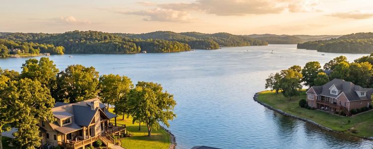 Dock vs No Dock: Old Hickory Lake Gallatin &hellip;
