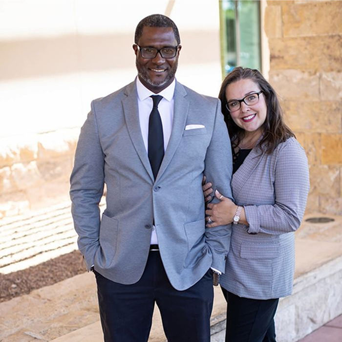 DMetrid-and-Amanda-James-700xAUTO.fit 1