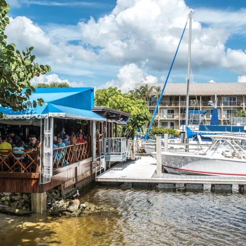 The Dock at Crayton Cove