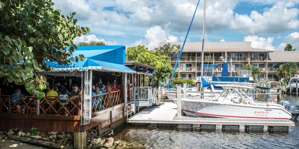 The Dock at Crayton Cove