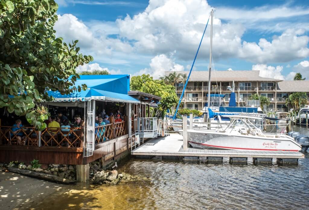 Dockside-waterfront-restaurant-Crayton-Cove-Naples-Florida