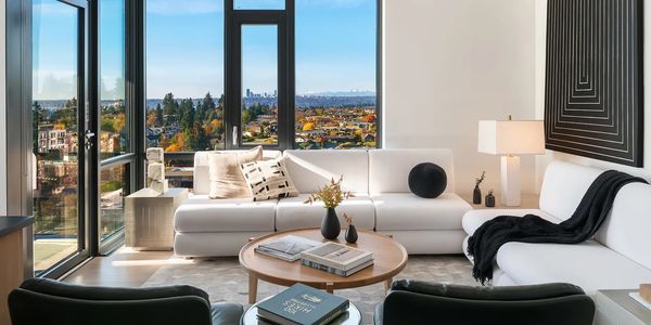 Living in Downtown Bellevue: Housing, Walkability & Lifestyle