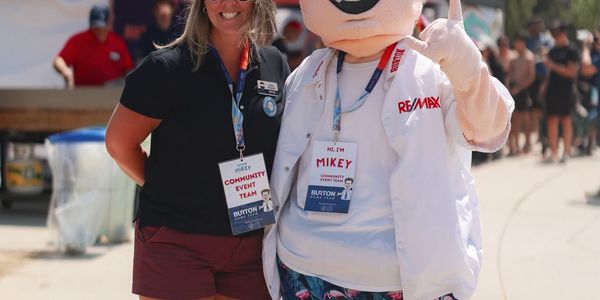 Sunshine, Smiles, and Community Spirit
