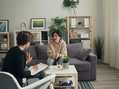 Property manager working with a tenant on late rent