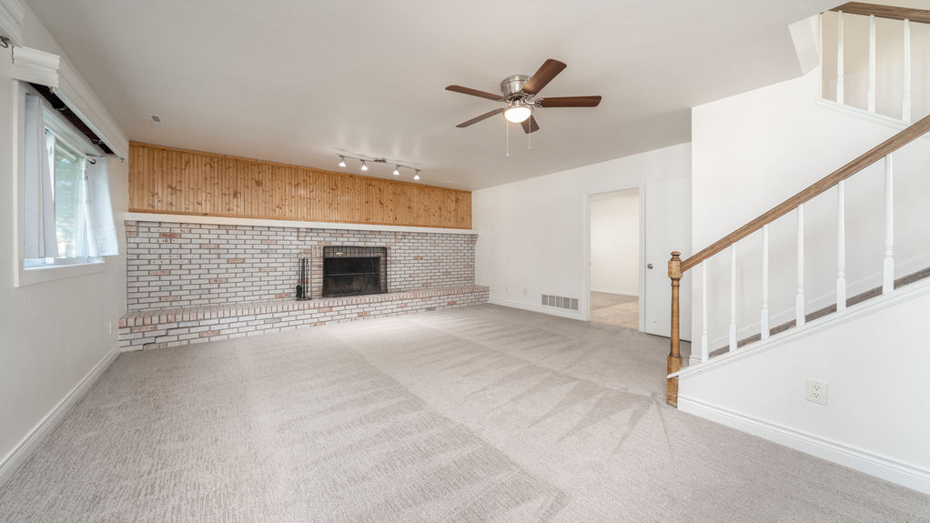 Wycliffe- Family Room