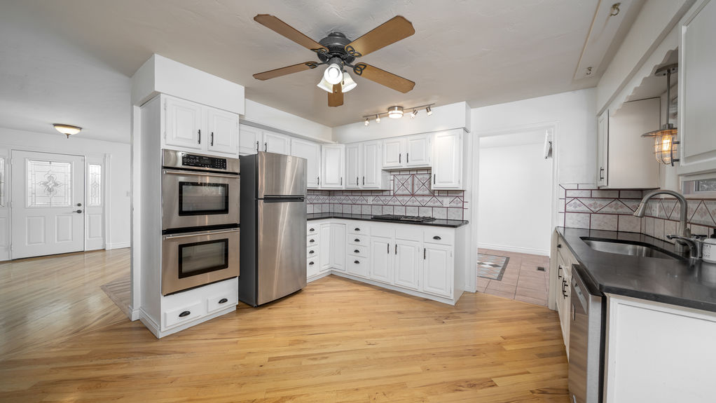 Wycliffe- Kitchen Alt