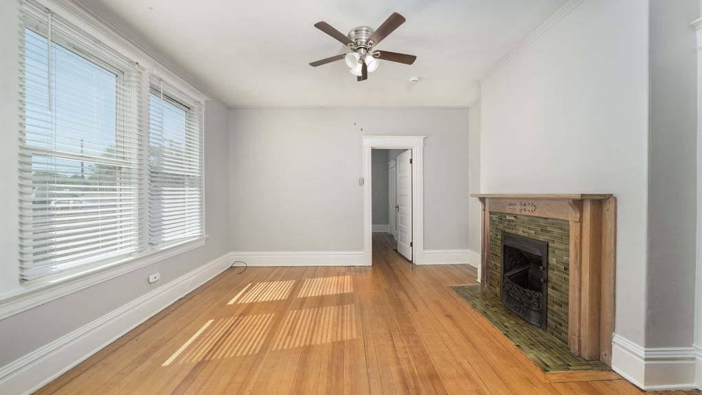 1213 Colorado- Living Room Alt
