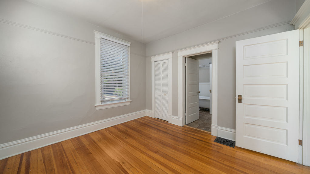 1213 Colorado- Primary Bedroom