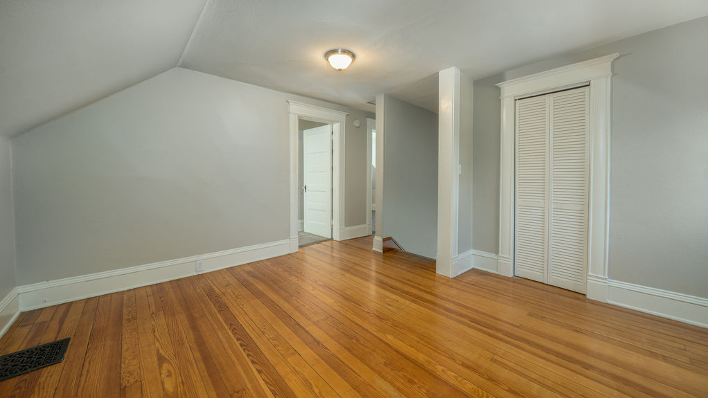 1213 Colorado- Upstairs Loft