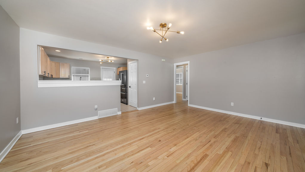 1827 Kiowa- Main Level