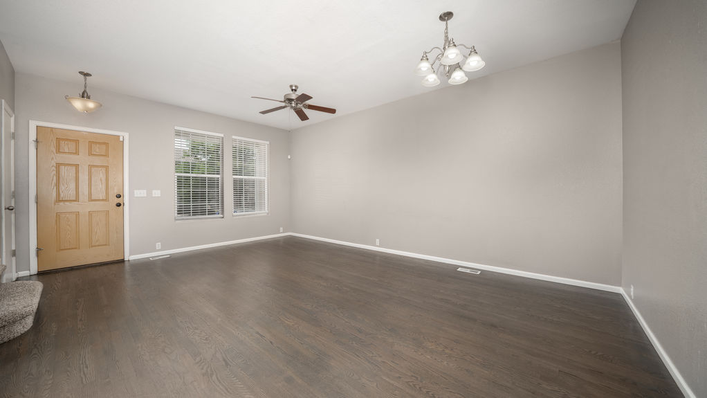 2778 Brooksedge- Family room Alt