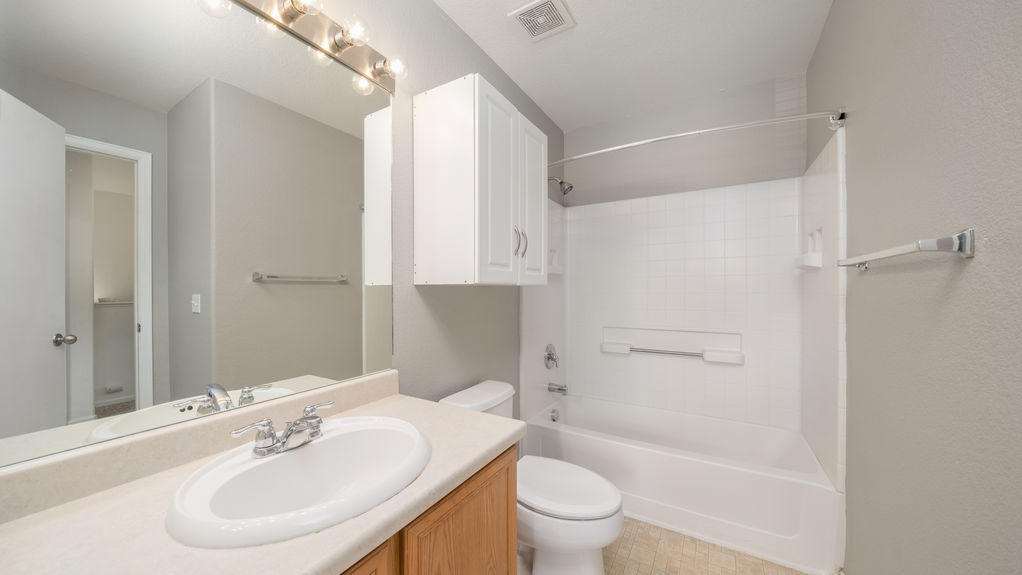 2778 Brooksedge- Primary Bathroom