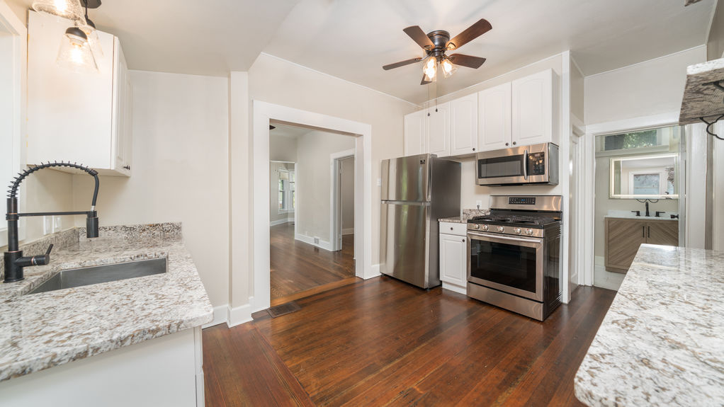 520 Pikes Peak- Kitchen Alt