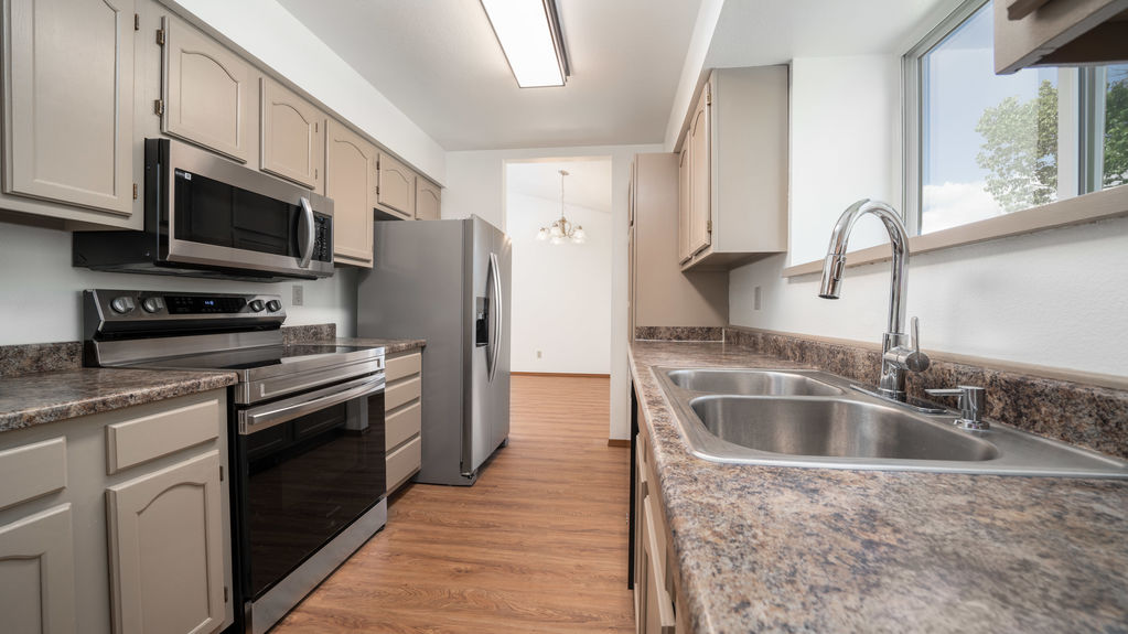 Bohart- Kitchen Alt