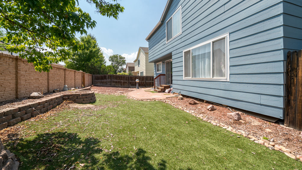 Cabriolet- Back Yard