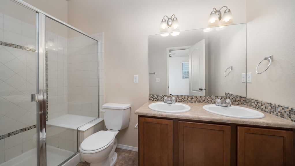 Cedar Park- Primary Bathroom