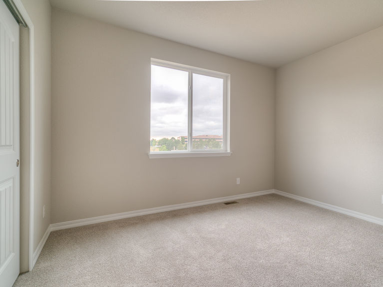 Morning Light-1st Bedroom