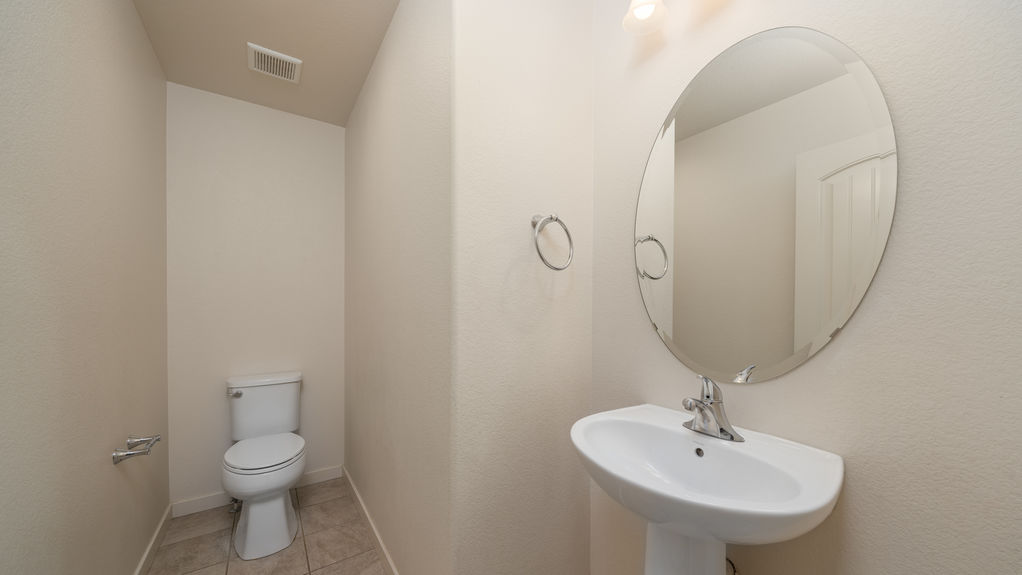 10825 Fossil Dust- Main Level Bathroom