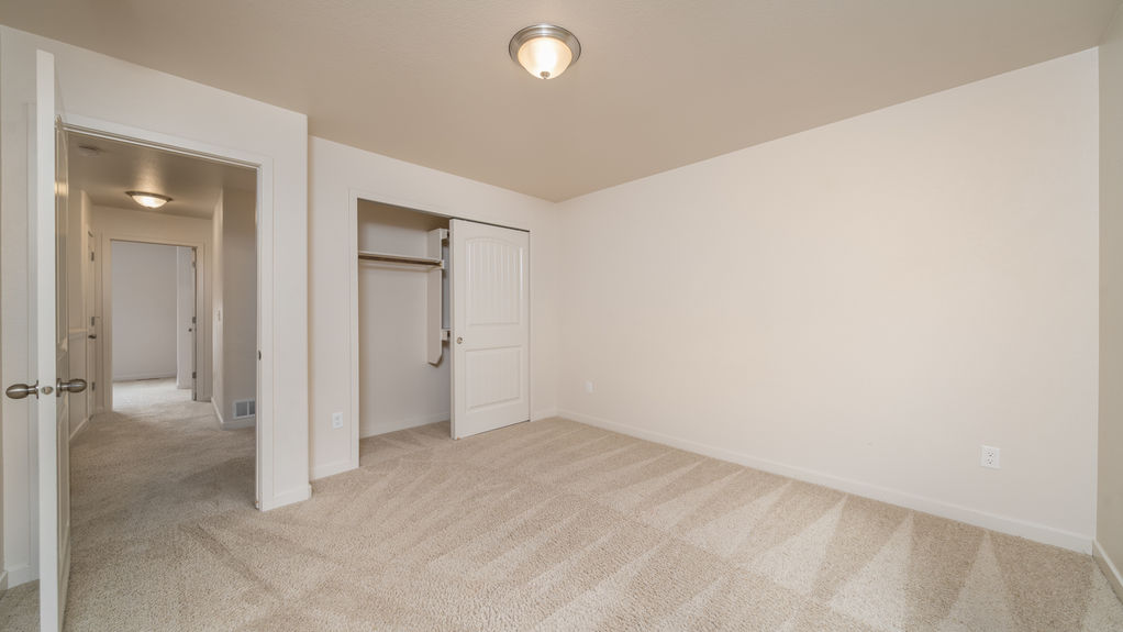 10825 Fossil Dust- Upstairs Bedroom 2