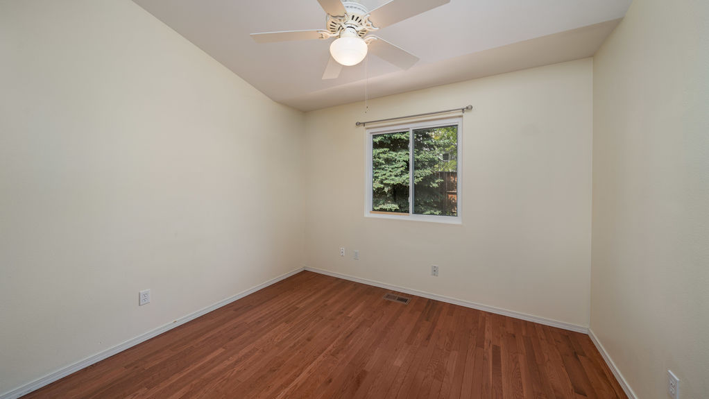 Cooper River- Main Level Bedroom