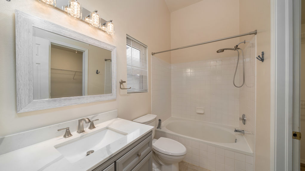 Cooper River- Primary Bathroom