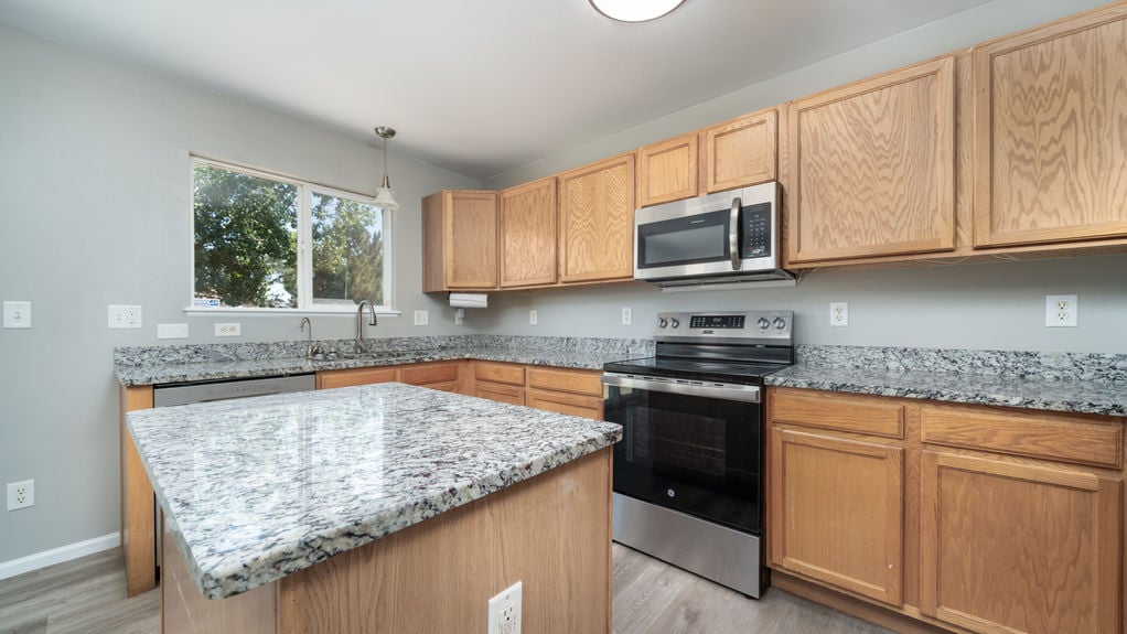 Hawk Meadow- Kitchen Alt