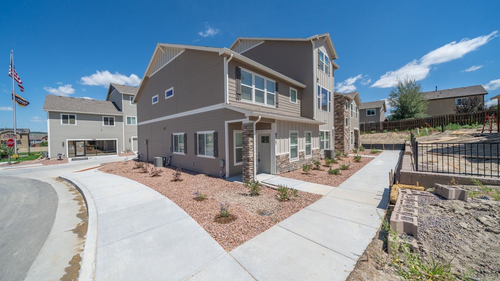 Lenexa- Front