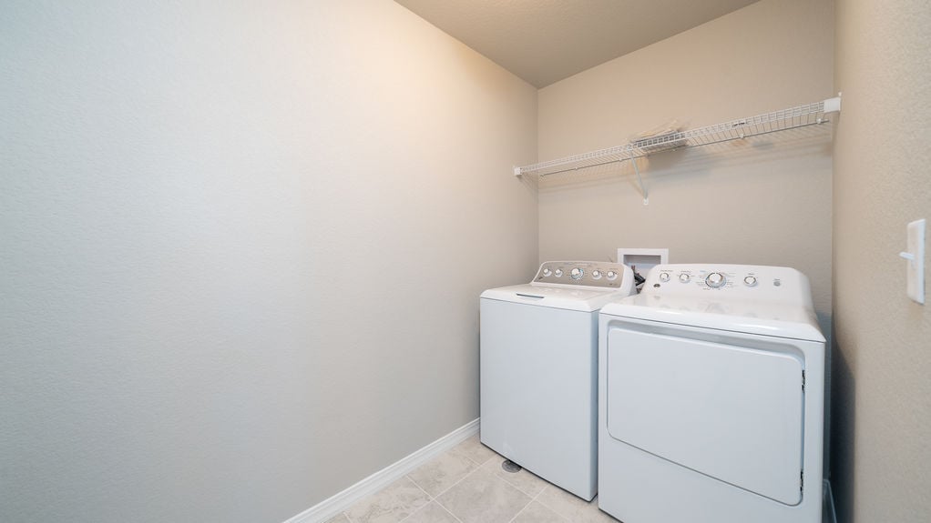 Lenexa-Laundry Area