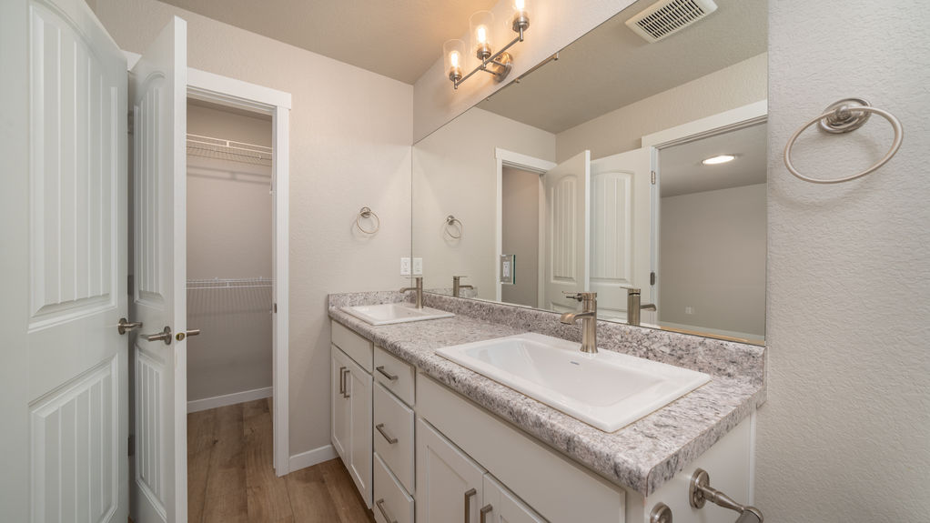 Palomino- Primary Bathroom
